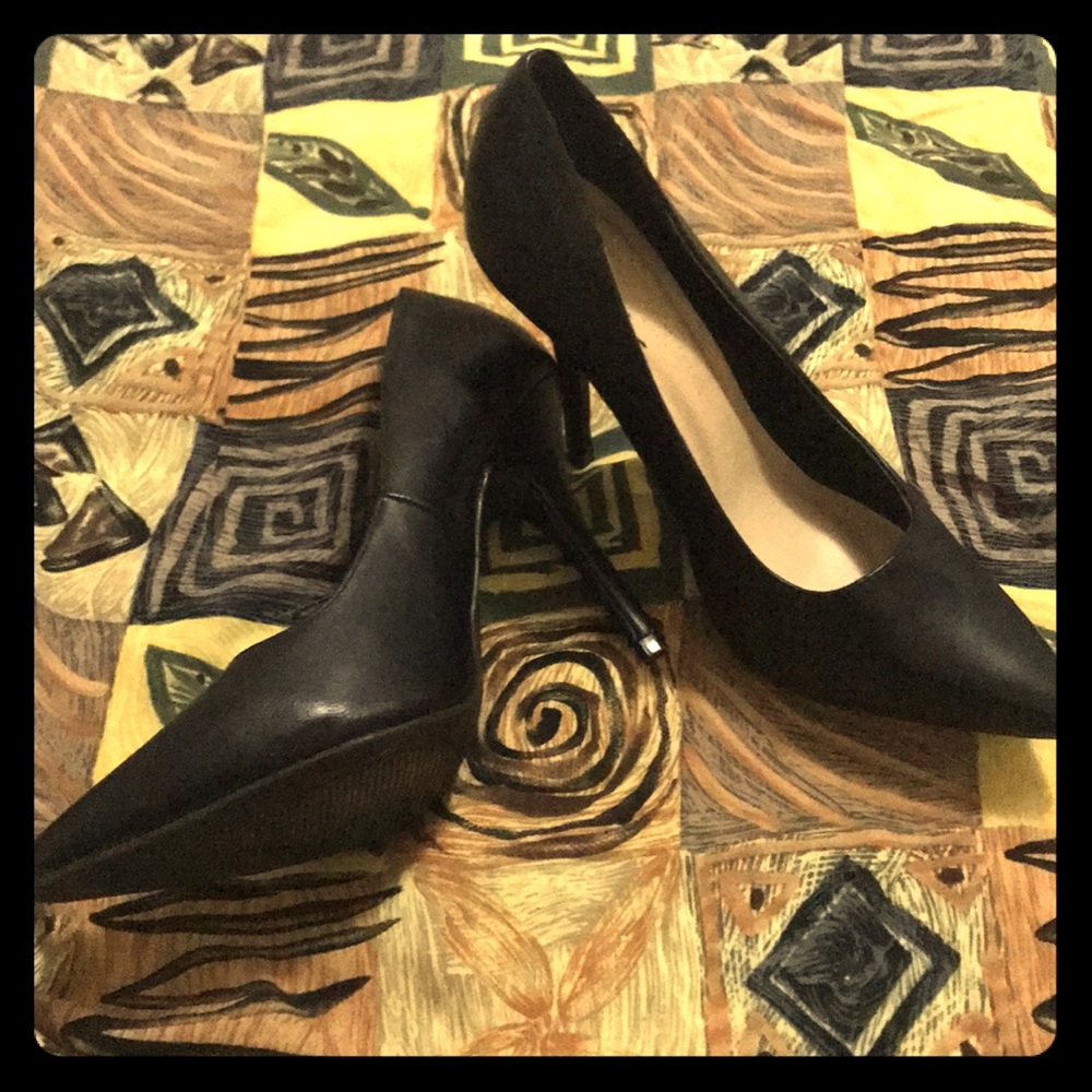 Black shoes